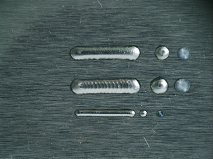 <a href='http://m.6hcn.net/product/3.htm' class='text_a'>模具激光焊機</a>修復鏡面模具效果